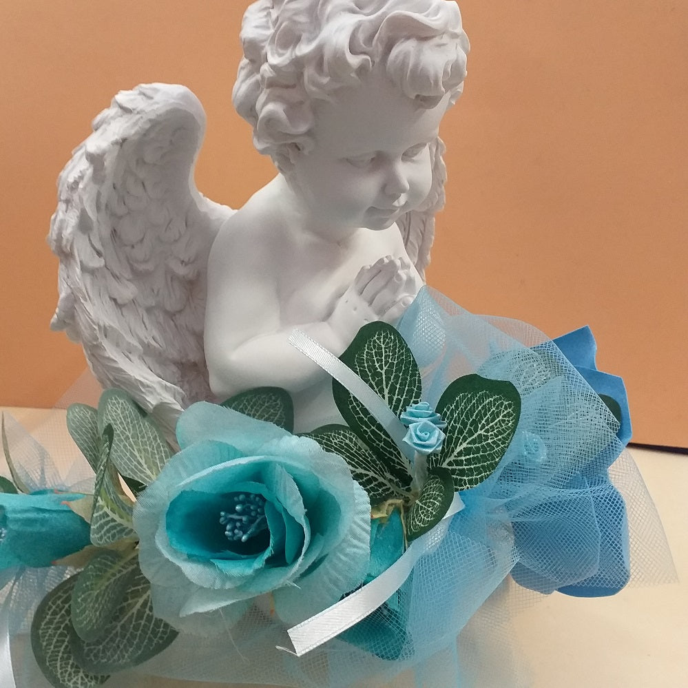 composizione fiori celeste pastello di fommy gomma eva carta crepla per centrotavola statua angelo
