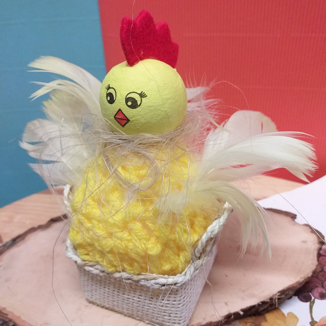 idea fai da te pulcino pasquale lana amigurumi uncinetto con faccina testina dipinta disegnata piumette decorative