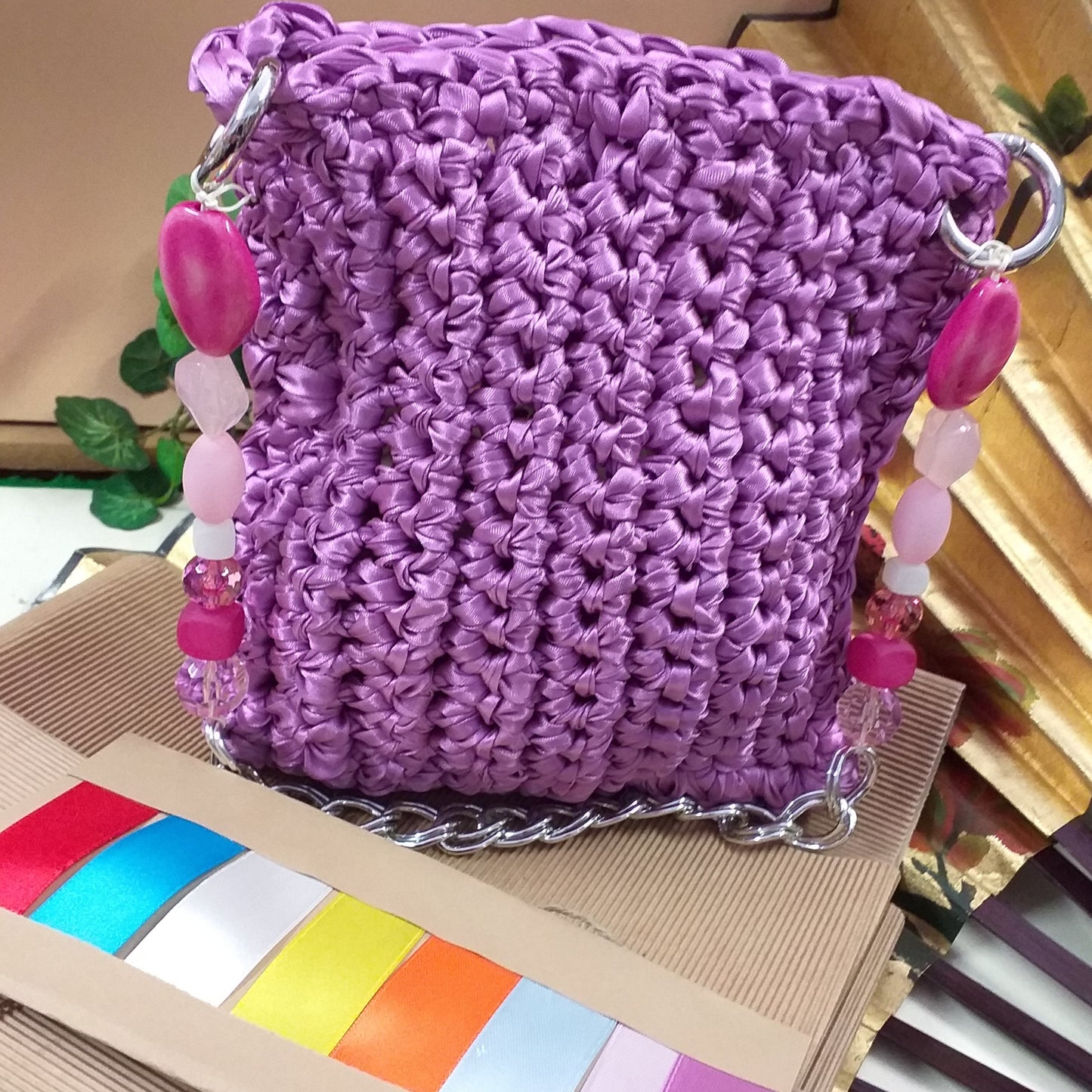 rosso turchese bianco panna giallo arancione azzurro rosa pastello borsa artigianale di fettuccia raso nastro fatta a mano uncinetto crochet Italia pochette cerimonia giorno sera matrimonio manico gioiello perle catena fucsia petunia fashion moda estate