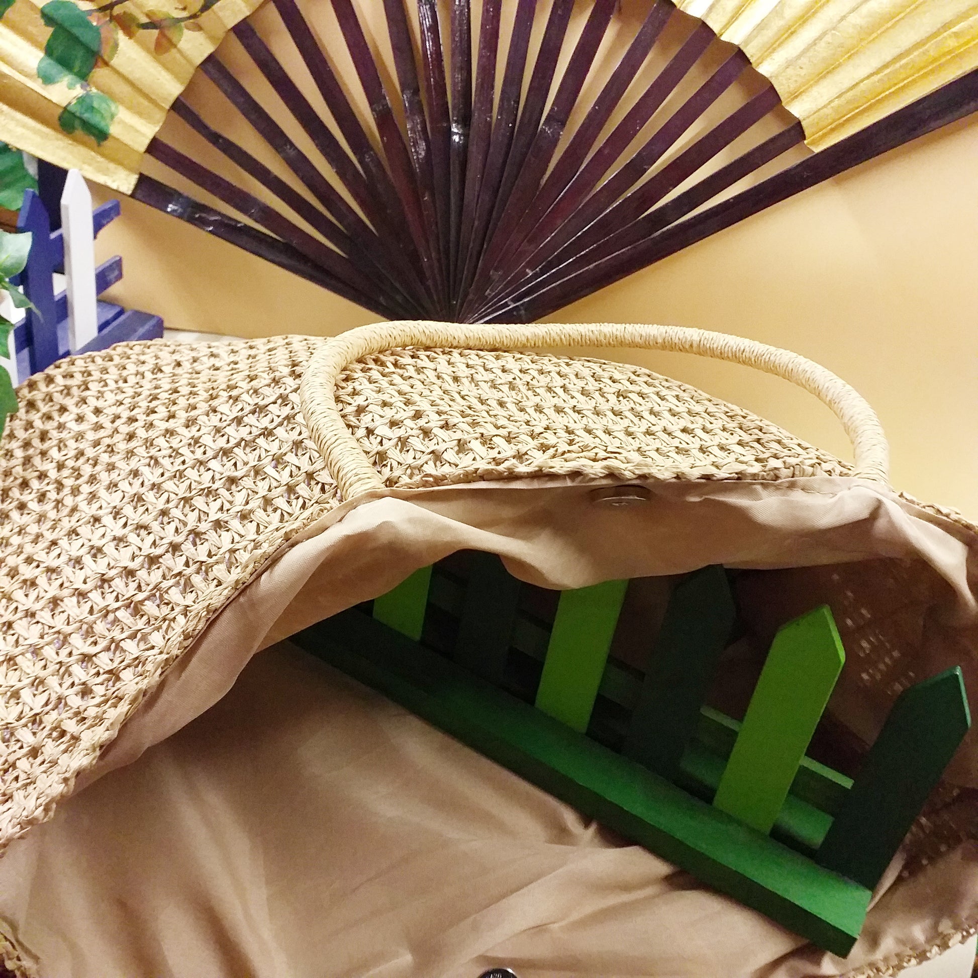 interno fodera tessuto chiusura magnetica per borsa di paglia estiva in rafia di carta lavorazione uncinetto completa di manici sacca mare spiaggia estate città shopper