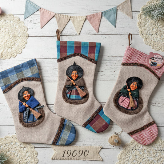 packaging fai da te con calza economica juta e tessuto befana epifania vuota con scopetta scacciaguai beige blu rosa da riempire per confezionamento natale dolciumi biscotti caramelle cioccolatini pasticceria regalini ricordini souvenir