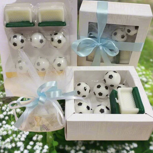 idee originali porta campo da calcio candela palloni bomboniere sport confezionate confetti italiani nastro colori squadre uso ricordini Comunione Cresima 18 anni laurea eventi