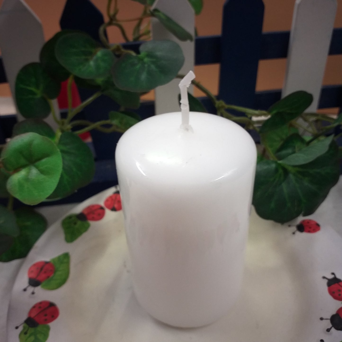 cera bianca tedesca shop online forma cilindrica candela moccolo cero da decorare fai da te per composizioni floreali centrotavola corona avvento natale packaging idea regalo vetrinistica con fiori
