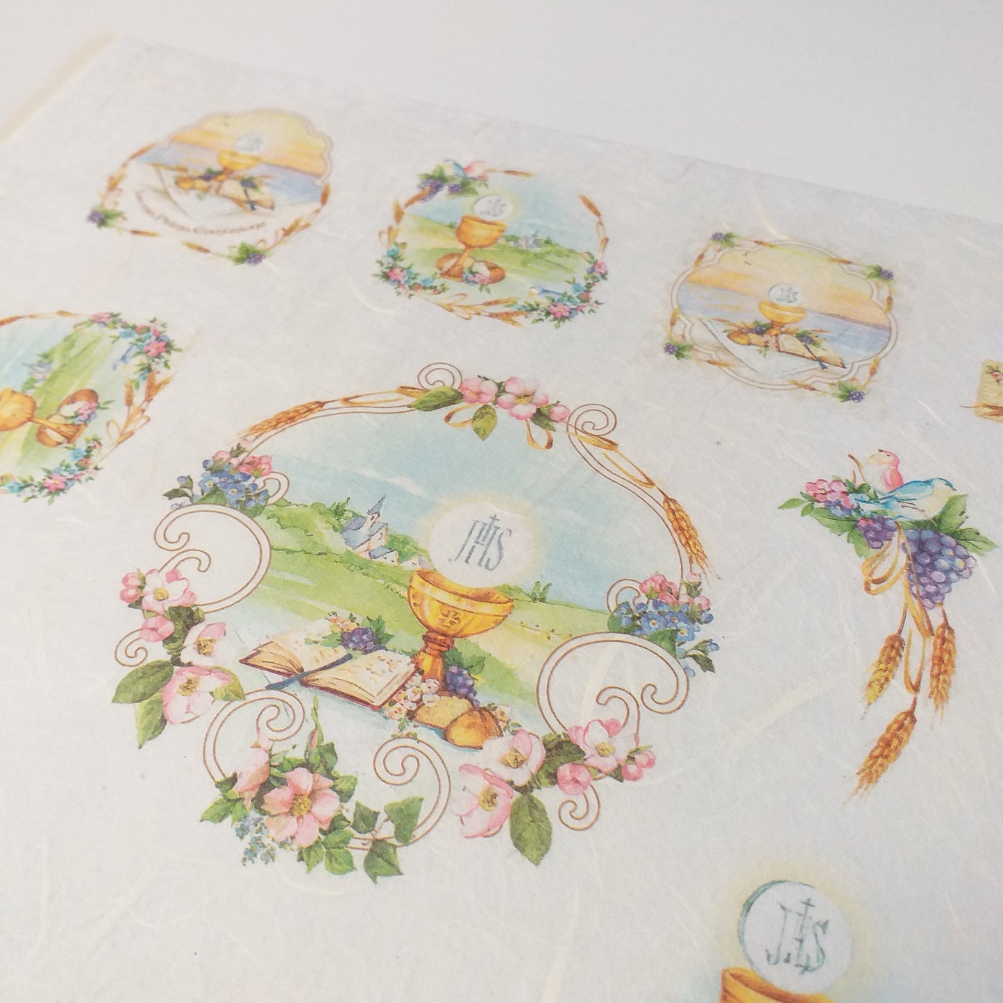 sfondi e uccellini cornicette carta di riso Silkprint paper Renkalik 35 x 50 cm linea naturale Prima Comunione 219 uso decoupage bomboniere fai da te motivi religiosi sacri simboli cerimonia spighe pane Calice uva Vangelo