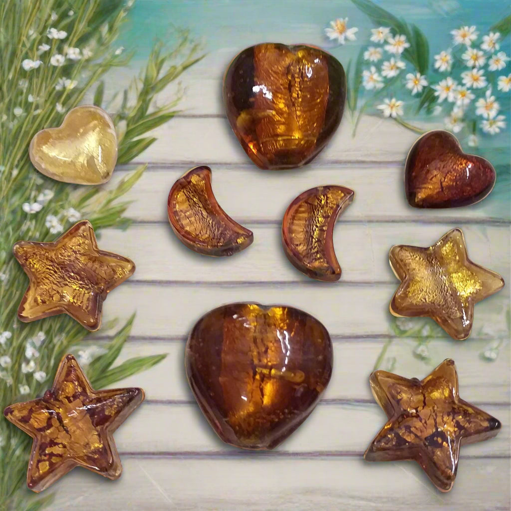 forme assortite cuore luna stelle colori oro ambra charms ciondoli negozio online vendita perle vetro Murano pendenti fai da te gioielli bijoux di bigiotteria perline