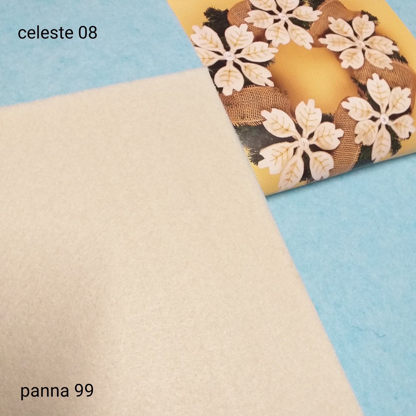 Cucito creativo fai da te Natale bambole pasquali con feltro 3 mm colori rotolo tessuto panna celeste idea ghirlanda stelle natalizie fiori juta pino abete