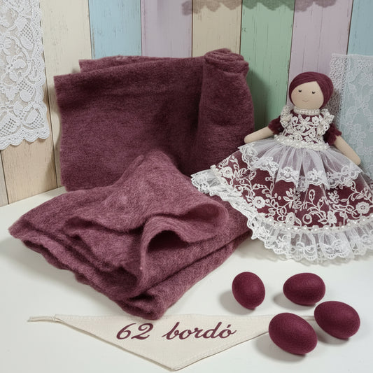 colore bordò feltro lana vello Stafil-Lehner Filz Ultima Wolle tessuto morbido modellabile panno stoffa spessore 4 mm fai da te idee creazioni natalizie bambole angioletti pigotte uova pasquali di pezza tecnica ago infeltrimento