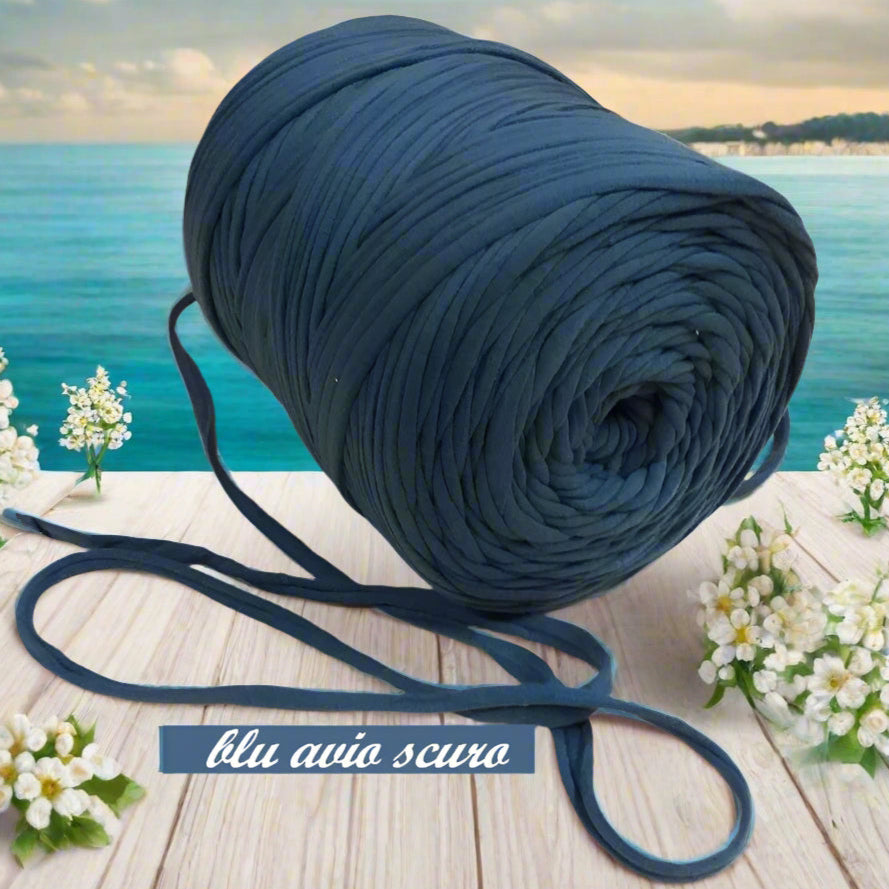 eco cotone lycra avion-blu fettuccia wiggly cucirini tre stelle per borse uncinetto cestini estivi pochette clutch bags sacche mare spiaggia zainetti amigurumi lavori crochet estivi filato yarn garne t-shirt colorato moda fashion abbigliamento sporta piscina