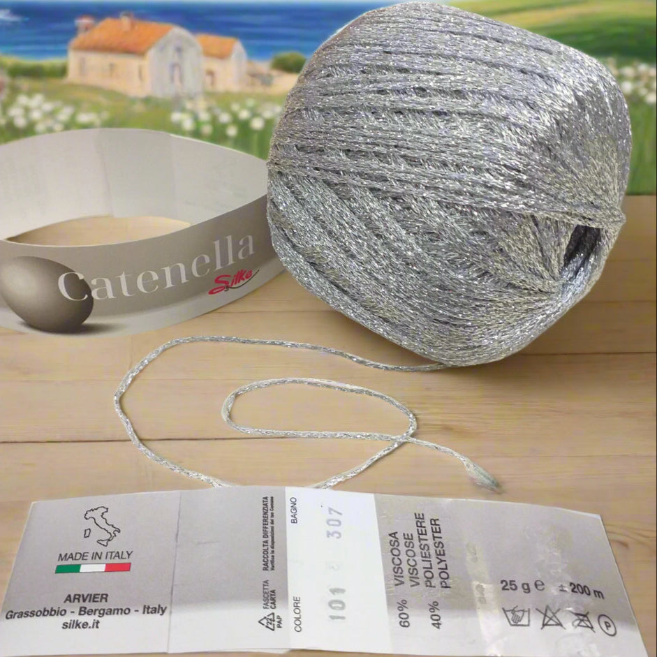 Catenella Silke Arvier Grassobbio bergamo italy colore 101 argento poliestere viscosa 25 g circa 200 metri argentato filato metallizzato laminato cordino lurex lamé uso lavori uncinetto maglia filo addobbi albero Natale bomboniere fiori nastro pizzo