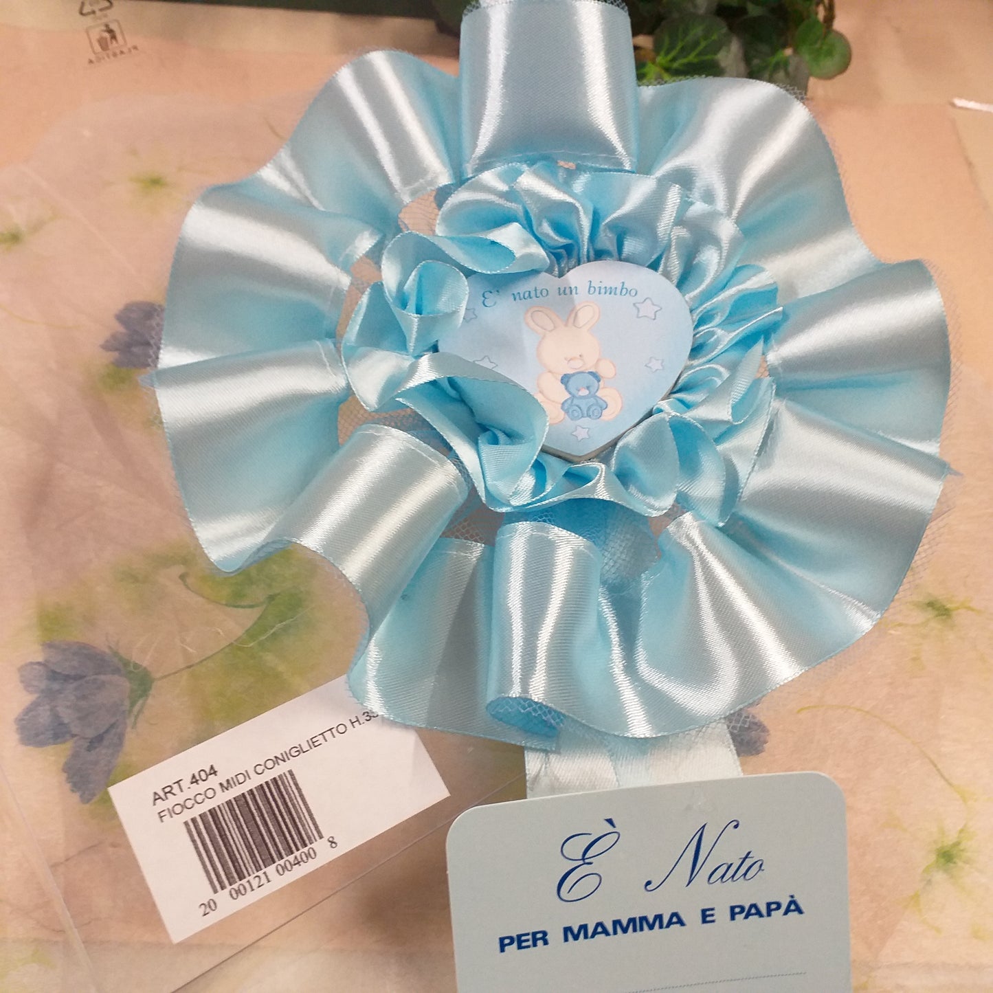 articolo 404 misura midi E' nato un bimbo per mamma e papà maschietto celeste azzurro cuore coniglietto orsacchiotto coccarda grande fiocco da nascita originale da esterno lungo di nastro