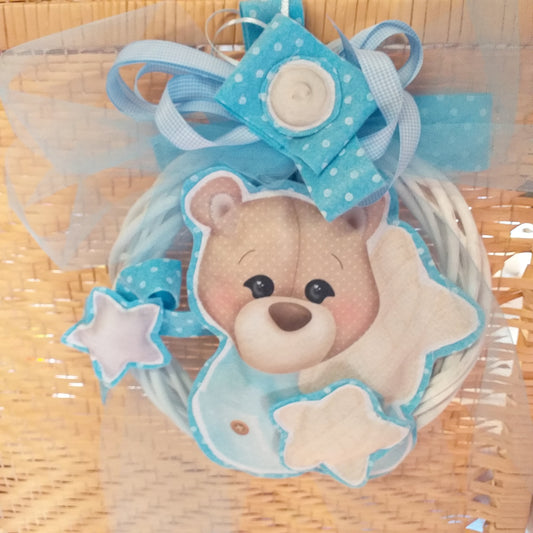 bimbo maschio azzurro celeste fiocco coccarda pannolenci feltro orso bebè neonato con stelle fatto a mano tulle coroncina vimini bianco fuoriporta nascita