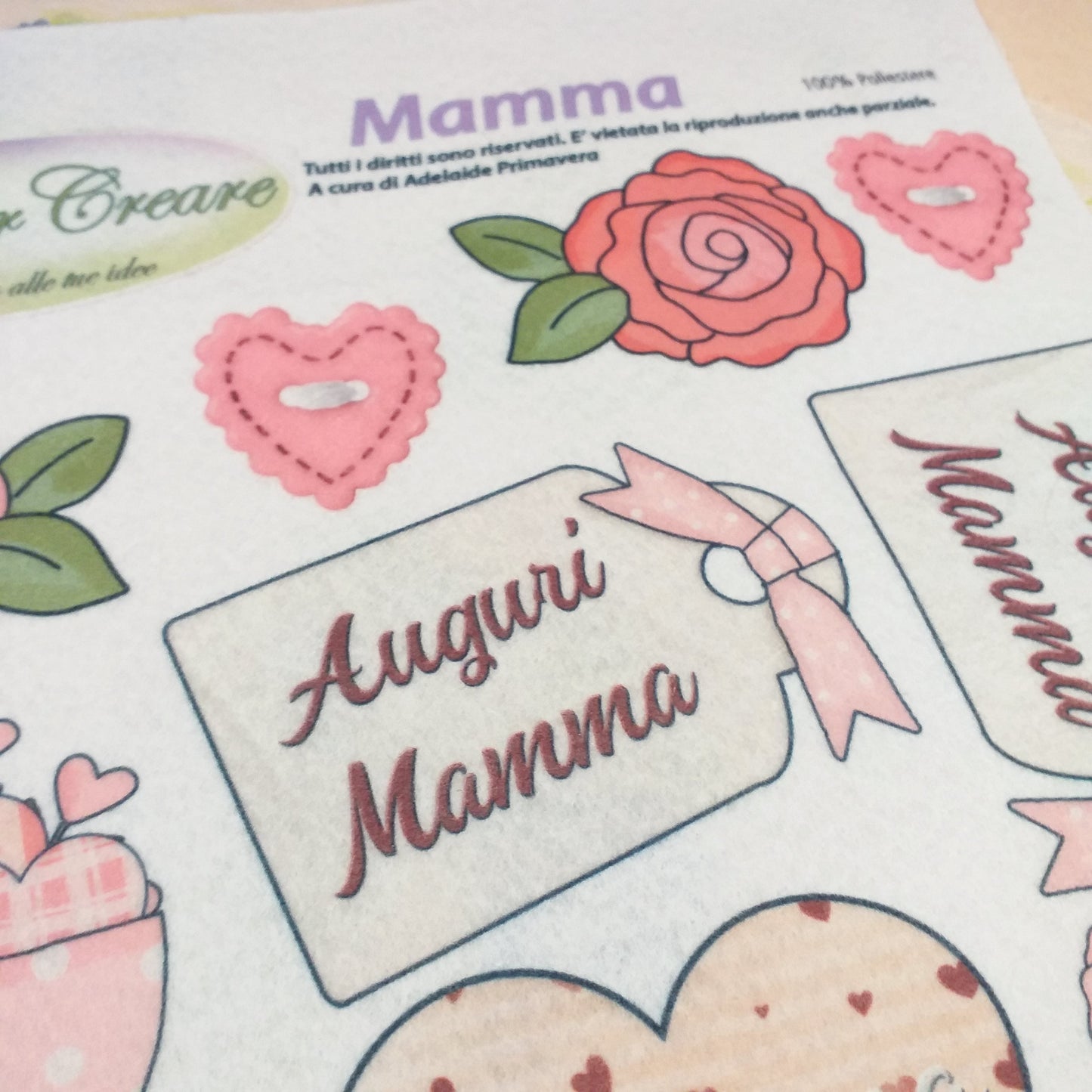 tag etichetta stoffa tessuto pannolenci festa della mamma con cuoricini e rose pannello idee per creare stampato per addobbi decorazioni chiudipacco vetrinistica gadget souvenir ricordini