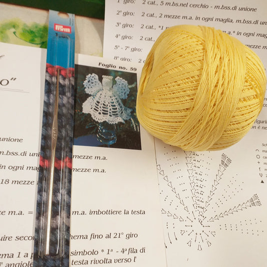 gomitolo giallo cremino | n.59 angioletto angelo kit schemi uncinetto 1.5 filato cotone uso idea regalo da appendere albero pasquale bomboniere e natale fai da te decorazioni addobbi