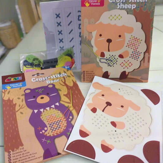 kit mezzo punto croce per ricamare orsetti pecore pasquali creare lavoretti per bambini ricamo animali giochi creativi con kit biglietto quadretto disegno colorato stampato matassine filo di cotone lanato multicolore