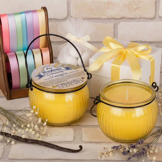 vaniglia candele bomboniere profumate vasetto barattolo coppa forma lanterna di vetro colorato giallo confezionate confetti scatole matrimonio prima comunione cresima scelta colori nastrini