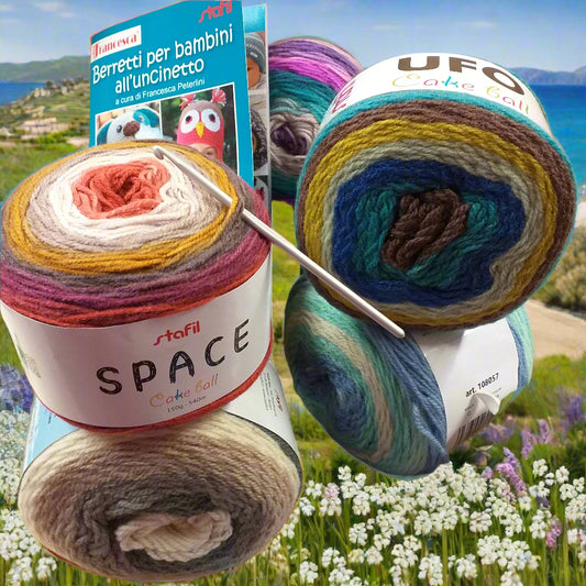 amigurumi cuffie berretti cappelli orecchie pompon con misto lana acrilico UFO sfumata cake Ball filato stafil caramella multicolore gomitoli in vendita per uncinetto maglia schemi cartamodelli lavori bambini kit turchese ocra panna marrone