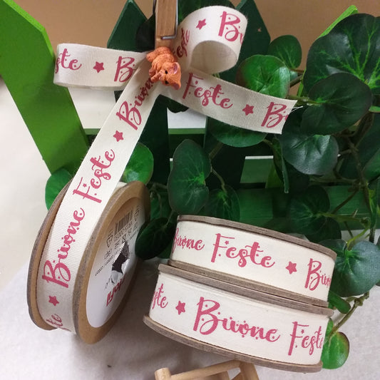 stoffa tessuto stelline buone feste scritta nastro stampato auguri fantasia rosso bianco stile rustico uso packaging confezione regalo natalizia vetrinistica addobbi decorazioni con fiocchi coccarde