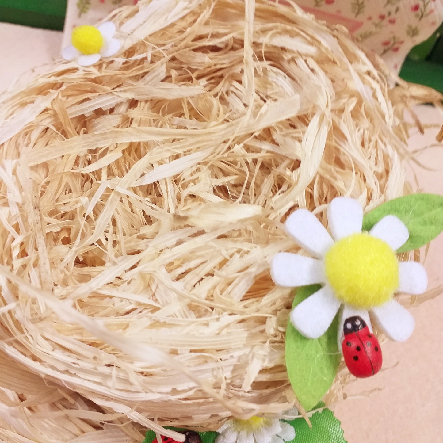 diametro 10 cm nido finto artificiale paglia rafia di legno applicazioni fiori margherite stoffa feltro coccinelle portafortuna uso centrotavola decorazioni addobbi albero pasquale vetrine