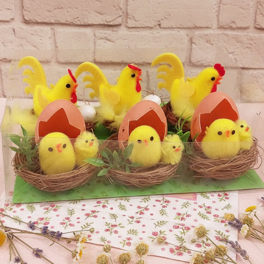 offerta scatolina idea regalo sorprese ovetti cioccolato gadget ricordini pensierini chiudipacco segnaposto decorazioni albero nidi pasquali uova chiuse aperte tappetino verde chiocce gallinelle pulcini