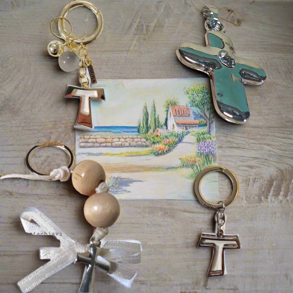Croce smaltata metallo portachiavi Tau per bomboniere Prima Comunione Santa Cresima Santo Giorno Battesimo uso ricordini souvenir pensierini sacri religiosi