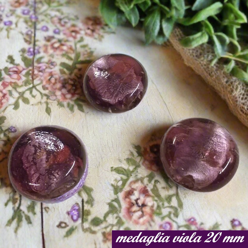 medaglia viola 20 mm grandi perle colorate forme varie assortite stock lotto fai da te collane e bracciali di bigiotteria veneziana