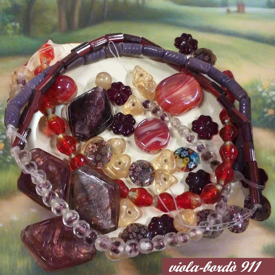 viola-bordò assortimento perle vetro veneziane bracciale collana vendita sfuse a peso mezzo chilo trasparenti forme tubetto medaglia ovale pastiglia fai da te gioielli bijoux di bigiotteria