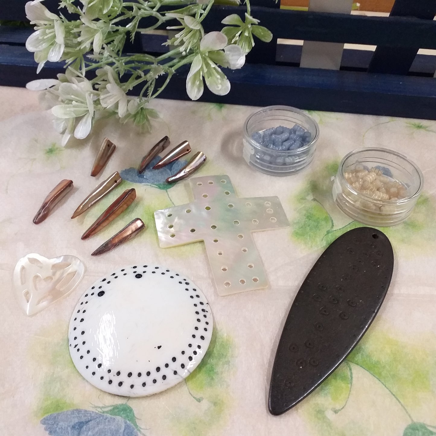 Croce perline conchiglia ciondoli etnici stile madreperla rametti e charms per bijoux di bigiotteria collane di perle maschili