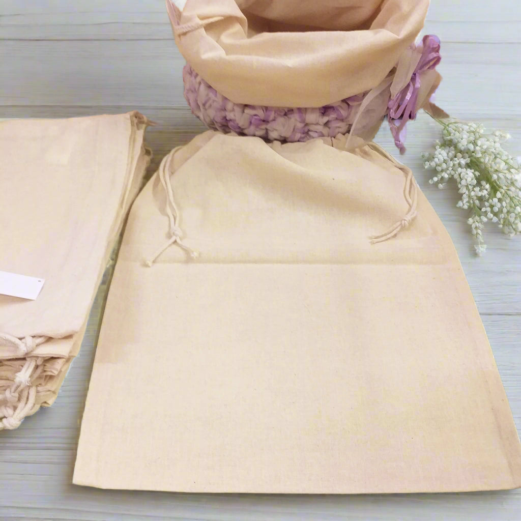 steso sul piano di lavoro sacchetto cotone coulisse corda per interno o packaging borse uncinetto a rete shopper bags fettuccia