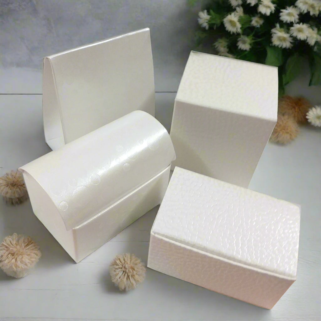 shopper sacchetto cubetto cofanetto scrigno rettangolare bustina scatoline bianche portaconfetti bomboniere fai da te confezionare gadget souvenir idee regalo vetrinistica packaging
