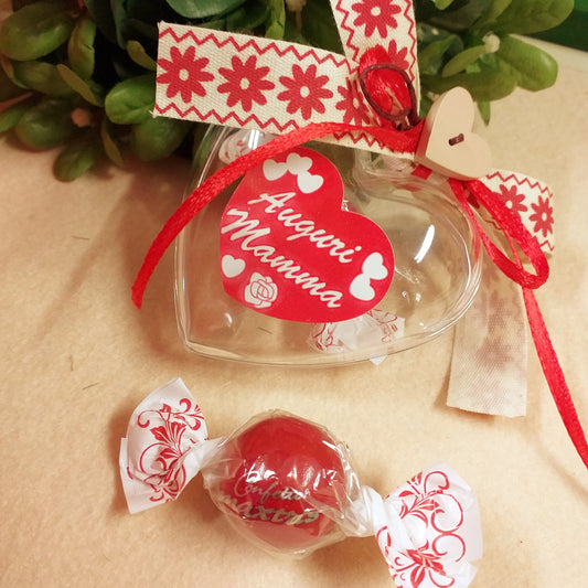 cuoricino scatolina plastica trasparente apribile divisibile personalizzata festa della mamma sticker adesivo auguri bomboniera confezionata bonbon Maxtris cioccomandorla confezione caramella cioccolatino nastrino margherite bottoncino cuore legno uso idea regalo segnaposto ristorante