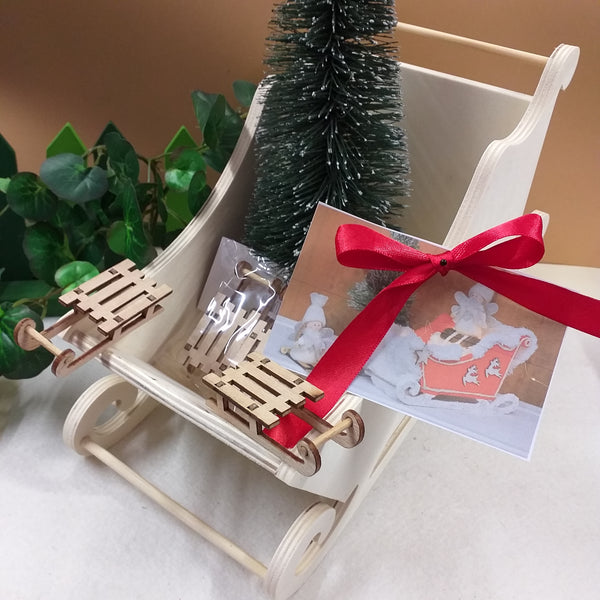 shop online vetrina slitte legno e miniatura slittini piccoli mini decorative per casa bambola mini giardino ambientazioni Natale di bamboline pigotte angioletti