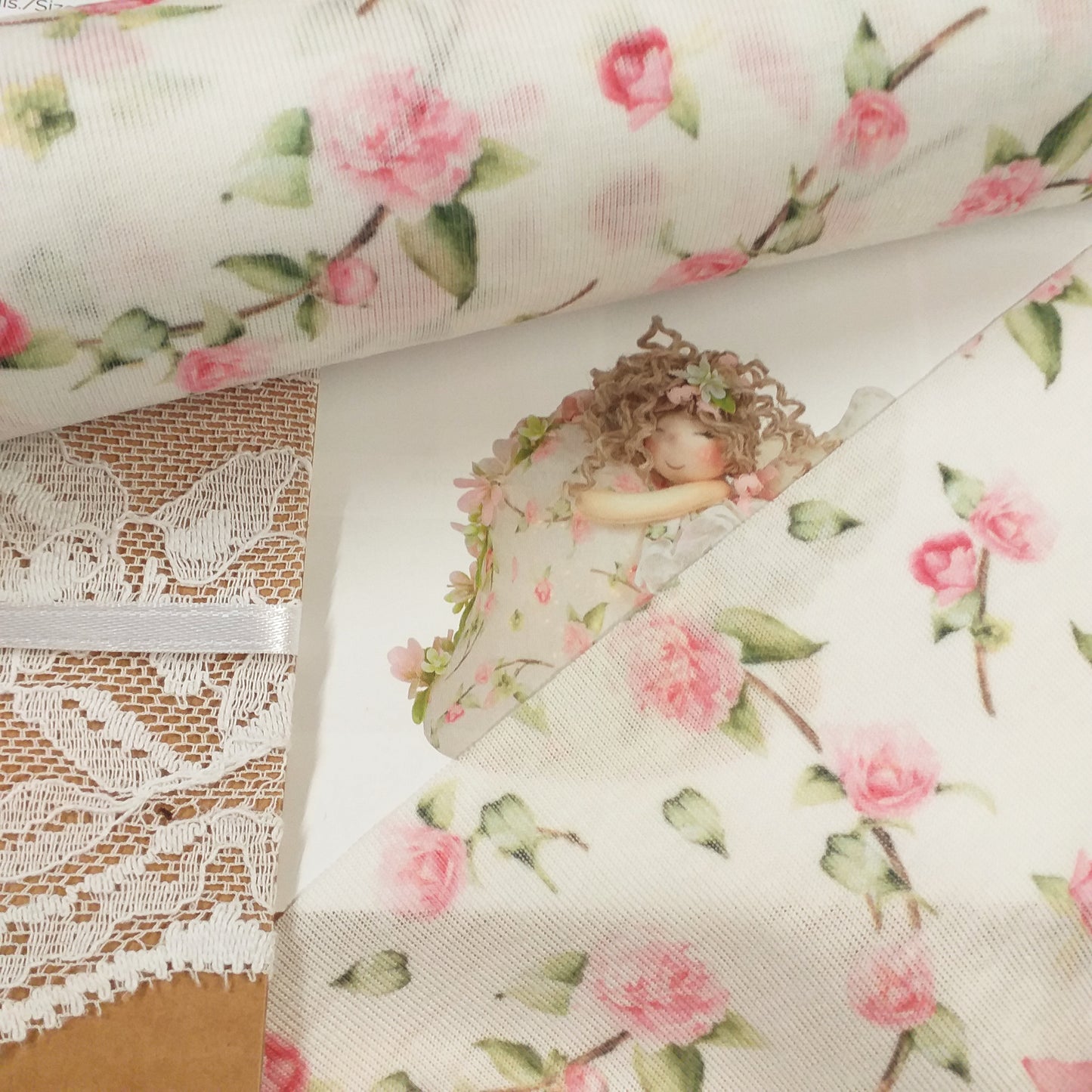 idea pigottina e campana con tessuto stampato elasticizzato a fiori e fiorellini rosa colori pasquali per fai da te bambole di pezza stoffa vetrina negozio online materiali creativi Renkalik hobbistica