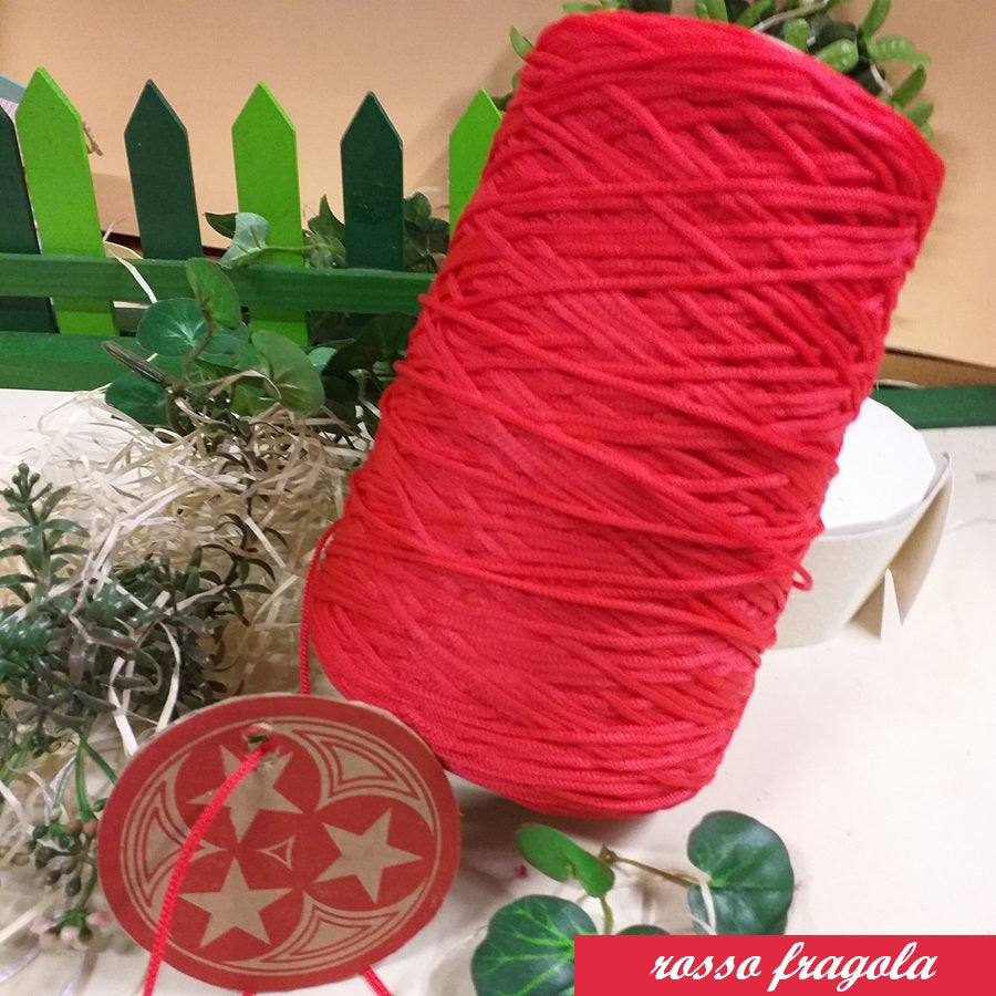 rosso fragola 009 moda abbigliamento autunno colori cordino Thai borse uncinetto Cucirini Tre Stelle rocca 500 grammi uso crochet pochette amigurumi di corda pupazzi bambole cordoncino tripolino