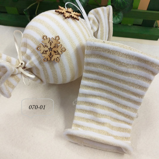 tubolari fondo bianco panna righe oro Natale maglia tessuto elastico stoffa ad uso fai da te composizioni natalizie centrotavola fuoriporta gnomi bambole addobbi decorazioni rivestire pallina polistirolo e fiocco di neve