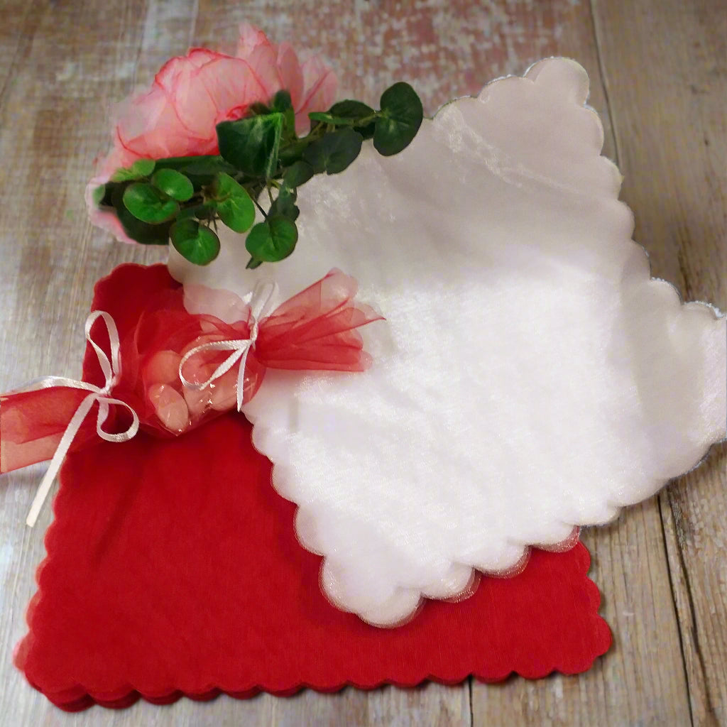 rosso bianco tulle quadrato per bomboniere fai da te confetti in velo di fata organza bordo smerlato uso confezionamento packaging matrimonio laurea comunione cresima cioccolatini bonbon