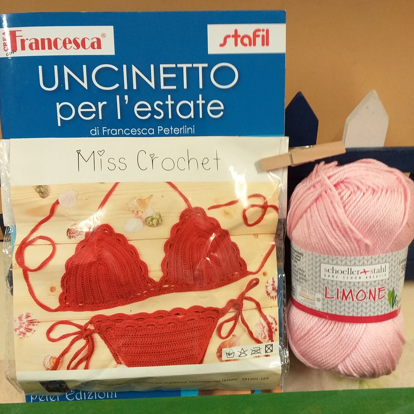 gomitolo filato vegano rosa baby Stafil-Schoeller limone e Uncinetto per l'estate schemi facili moderni manuale libretto per realizzare capi d'abbigliamento di cotone grosso per spiaggia mare costume bikini da bagno top magliette canotta