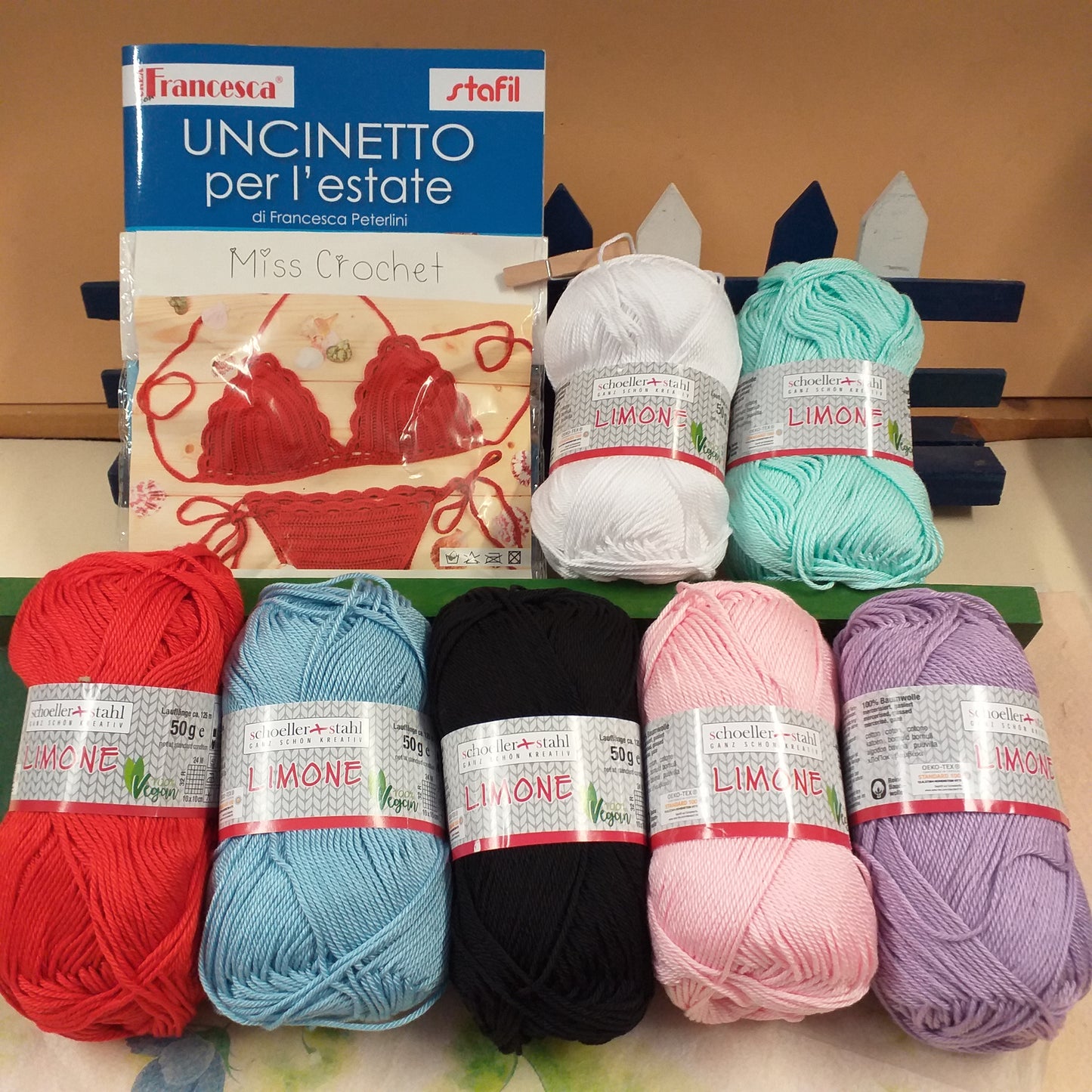 vari colori filato e Uncinetto per l'estate Stafil schemi facili moderni manuale libretto per realizzare capi d'abbigliamento di cotone grosso per spiaggia mare costume bikini da bagno top magliette canotta