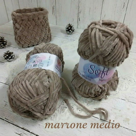 marrone medio Cucirini Tre Stelle lavori a maglia velluto velvet ciniglia lana gomitolo 100 g filato uncinetto amigurumi cordino fettuccia crochet borse sciarpe cappelli berretti scaldacollo