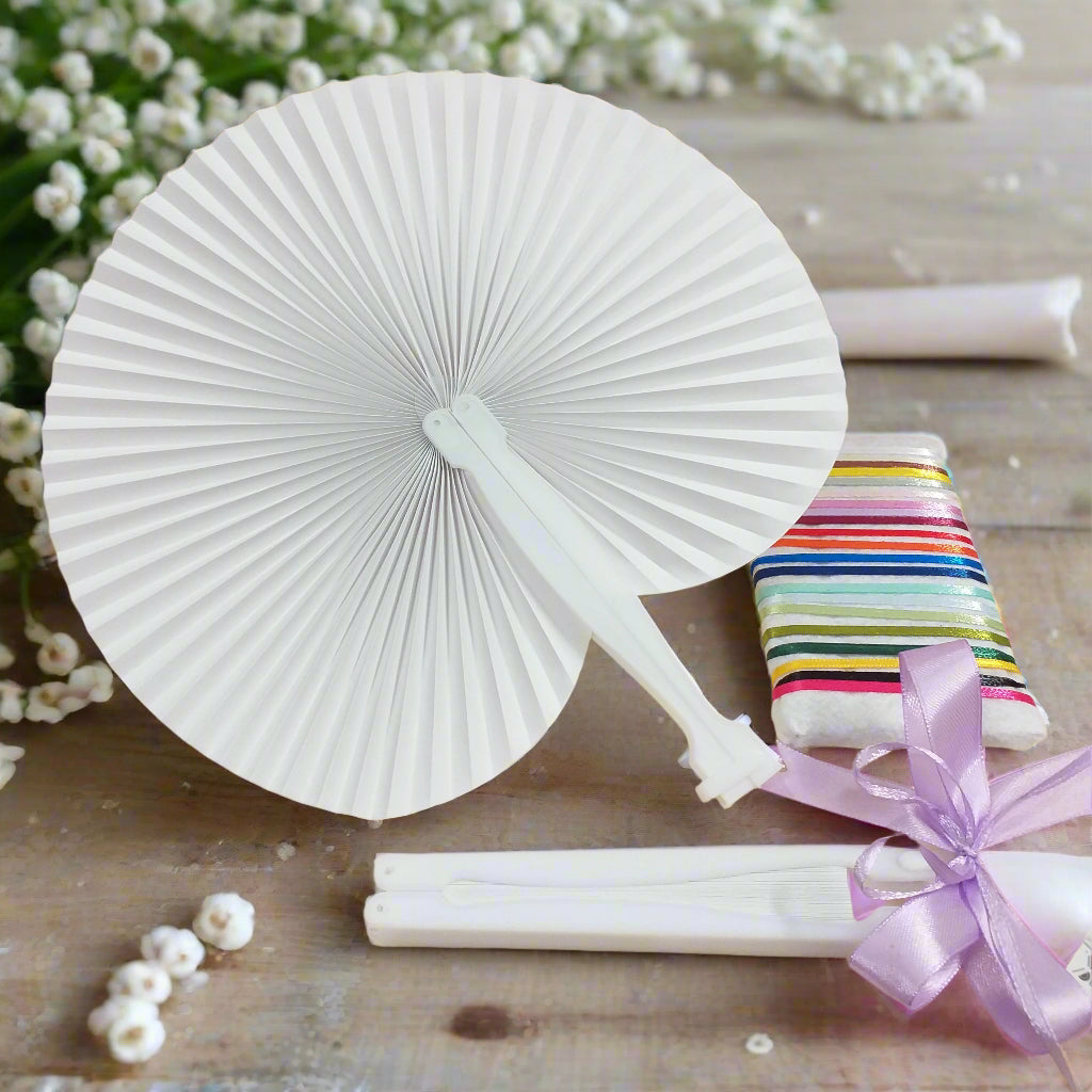ventaglio carta bianco pieghevole uso allestimento unione civile matrimonio cerimonia comunione cresima estate da decorare o dipingere fai da te personalizzato con o senza fiocco coccarda di nastro
