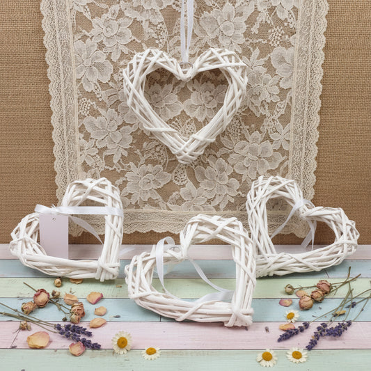 prima misura 15 cm cuore vimini bianco intrecciato ghirlanda rattan di midollino viticcio uso cornice da decorare fuoriporta allestimento san valentino festa mamma natale pasqua fiocco nascita coccarda