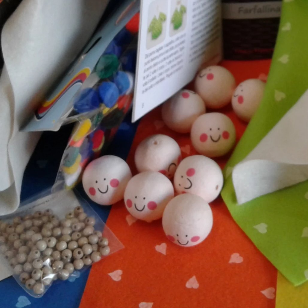 Bamboline kit feltro e pannolenci fai da te con libretto cartamodelli