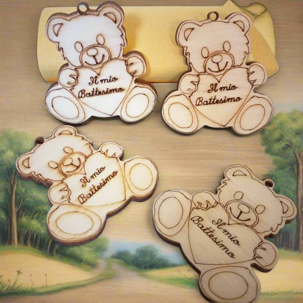 Orsacchiotto battesimo decorazioni legno applicazioni bomboniere fai da te medaglie souvenir ricordini religiosi articoli sacri legnetti piastrine