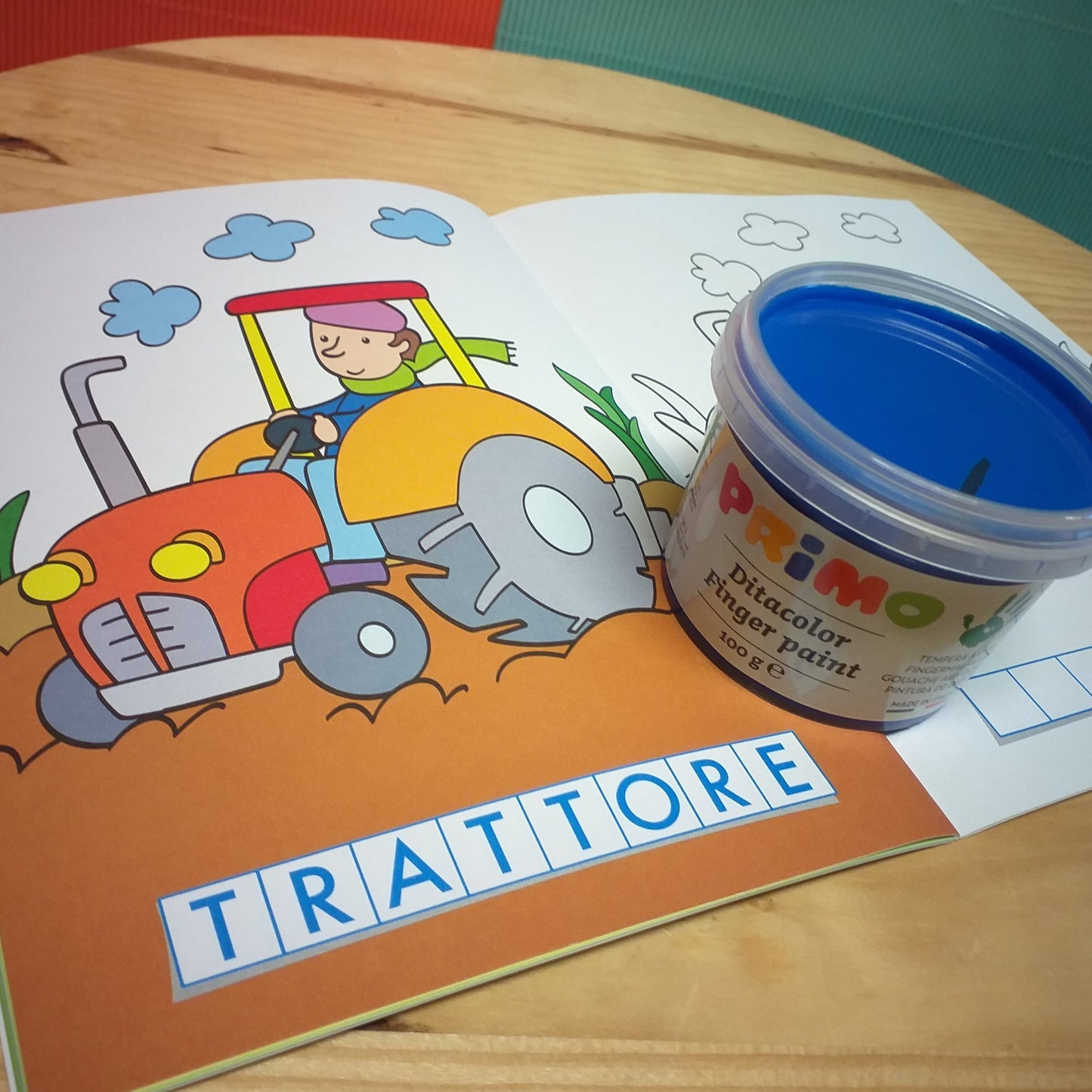 disegno trattore blu colori dita mani bambini Primo Ditacolor finger paint per lavoretti creativi dipingere pitturare disegnare e colorare creazioni biglietti