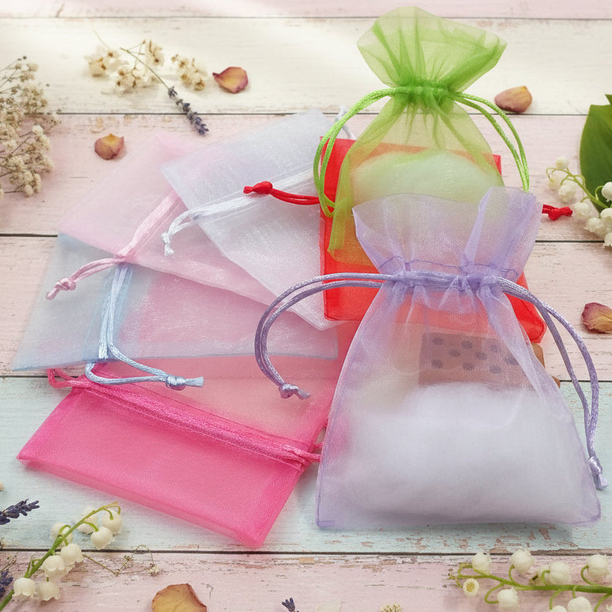 Colori misti bustine organza sacchettini porta confetti porta lavanda porta petali fiori profumati uso confezionamento confetti bomboniere packaging regalini