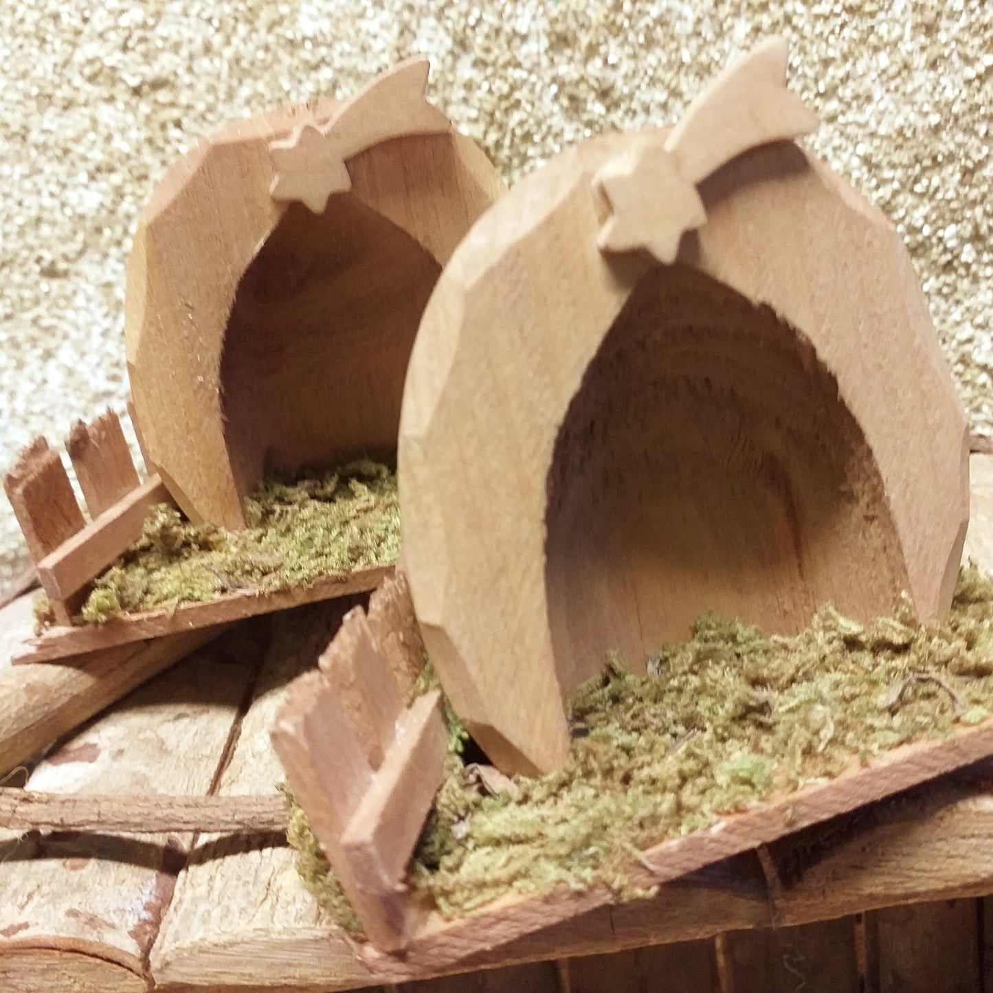 miniatura grotta capanna vuota per piccolo Presepe con statuine Natività mini su base legno con staccionata muschio stella cometa, arredi Natale