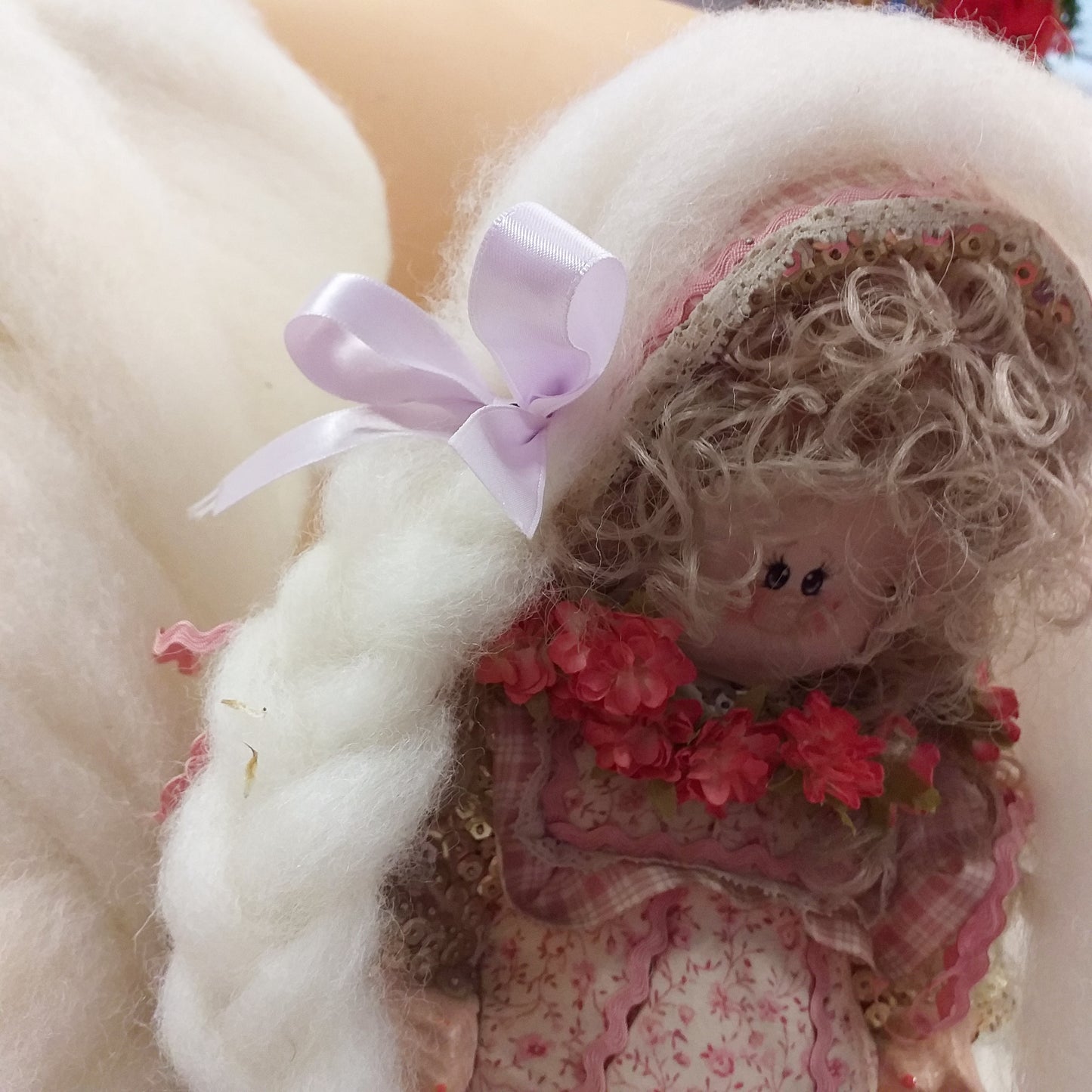 come intrecciare lana fili sottili pettinata cardata ad uso capelli di bambole di stoffa pezza barba gnomi Natale folletti bosco parrucca acconciatura fate della neve angeli angioletti