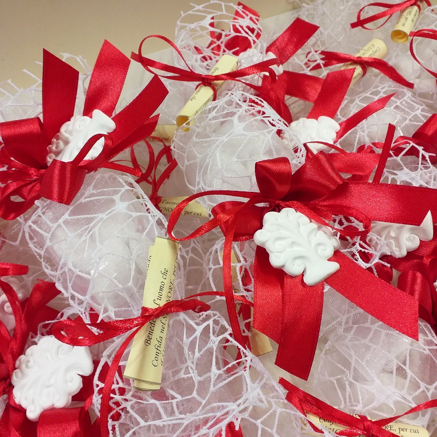 Caramelle bomboniere cresima comunione con gessetto albero della vita confezionate 5 confetti bigliettino pergamena nastri coccarde