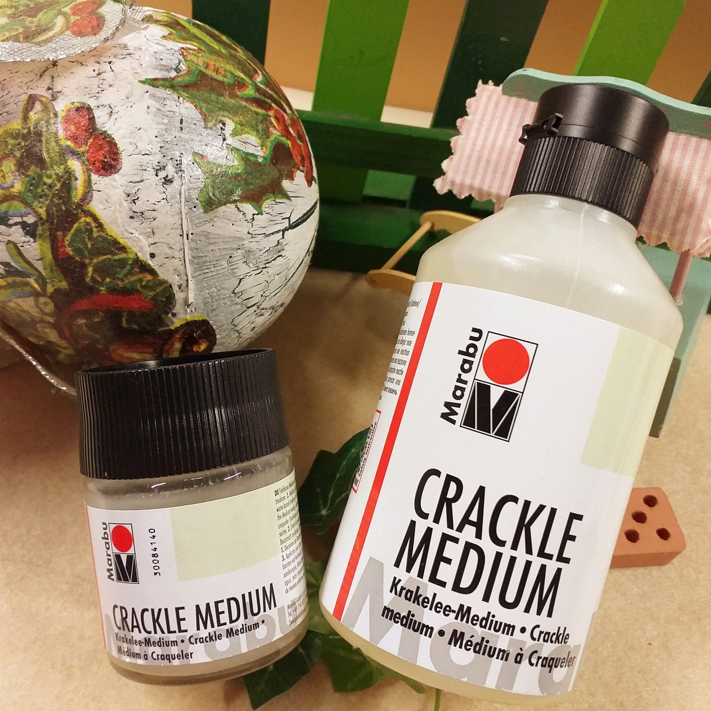 barattolo a base d'acqua 50 e 250 ml vernice screpolante craquelè Stafil-Marabu crackle medium uso decorare effetto antico di crepe su vasi terracotta con carta tradizionale, di riso e tovaglioli o colori di pittura idea pallina albero Natale