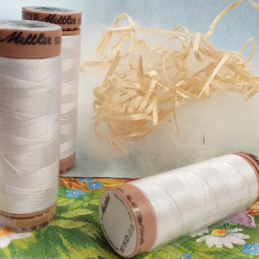 silk finish cotton 40 bobina 150 metri Amann Mettler bianco filo quilting infilaperle centrini tissage perline filato per infilare pietre e perle collane gioielleria ricamo cucito creativo