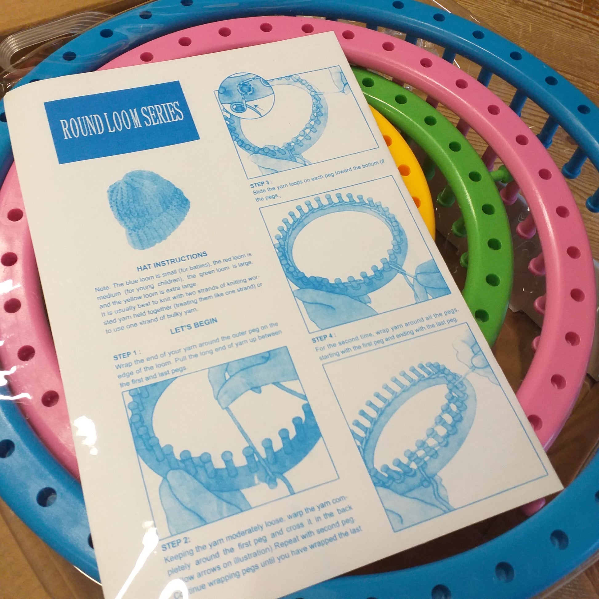 round loom series instructions step by step idea regalo creativo Natale kit telaio maglia macchina manuale circolare 4 anelli pioli fissi plastica set ago ferro curvo maglieria facile di lana tricotin tubolari uso sferruzzare cuffie berretti cappelli scaldacollo